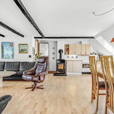 5 Bedroom Lovely In Sydals Tatil Evi Lebol